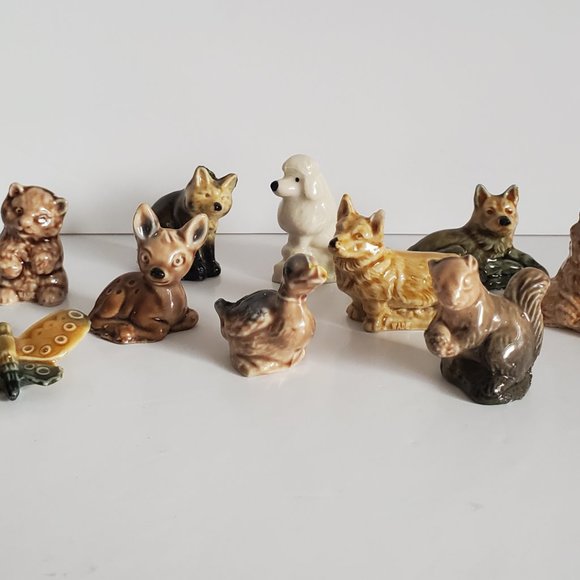 VINTAGE WADE ENGLAND Whimsies Collectible Mini Animal Ceramic Figurines Signed - Picture 2 of 12